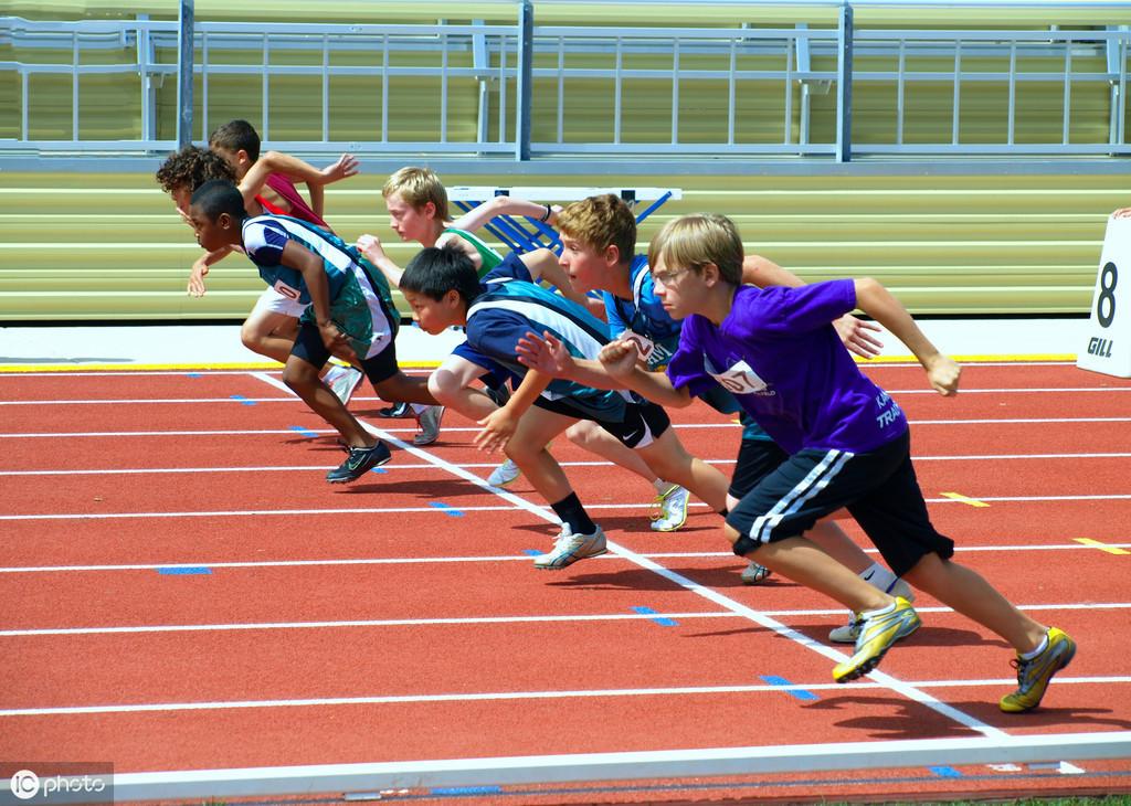 釘鞋品牌排行榜：這3個(gè)品牌的釘子鞋很受大家歡迎，你更喜歡哪一個(gè)