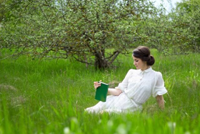 云淡風(fēng)輕代表什么心情（女人用云淡風(fēng)輕做微信名好嗎）